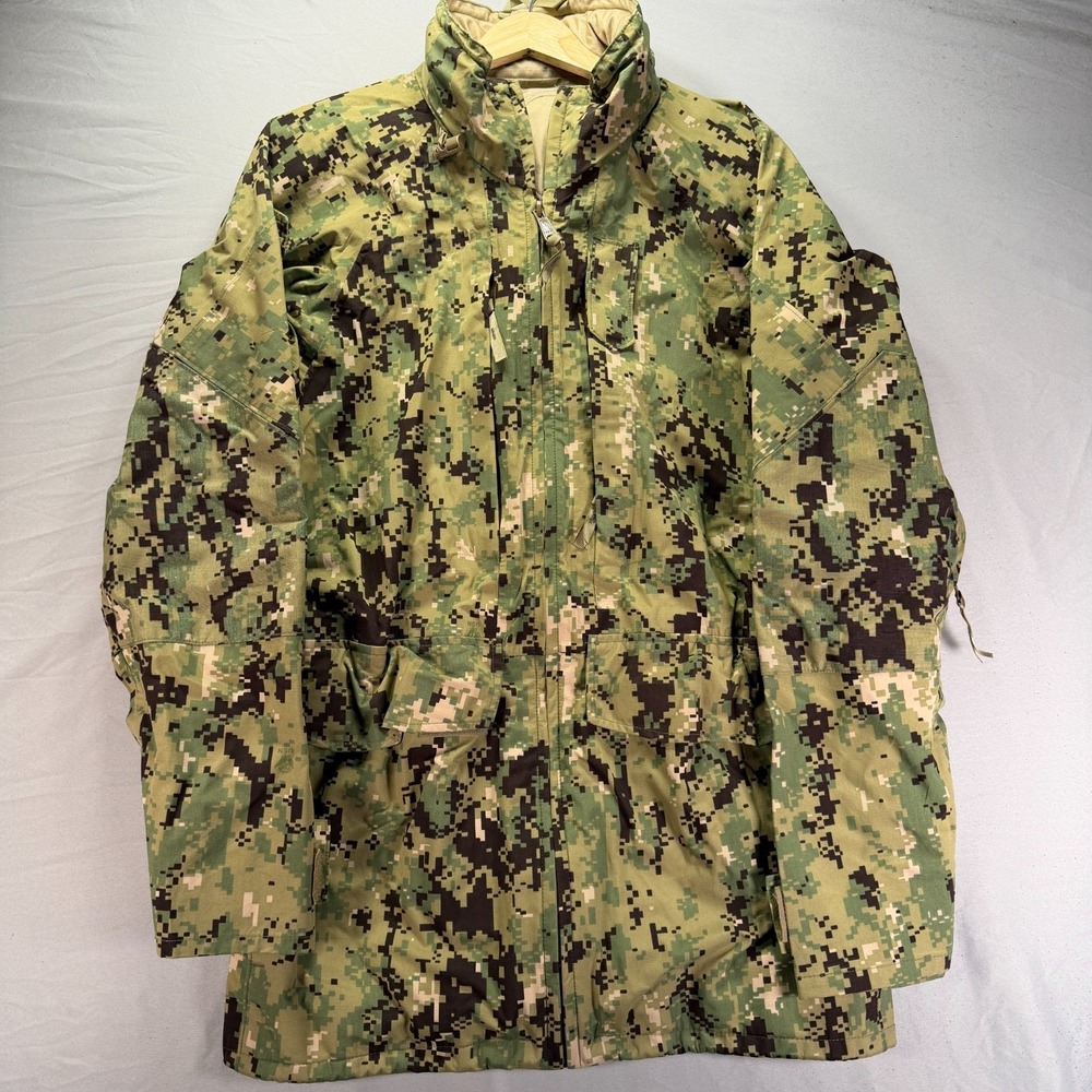 Parka Working US Navy Type III Jacket Mens Small Long Green Digital Camo AOR2